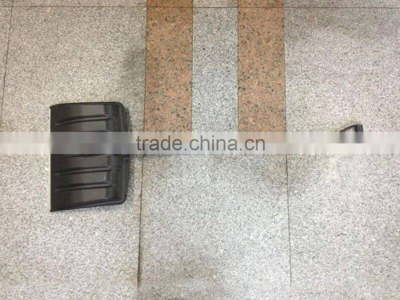 Plastic push snow shovel/ Snow shovel with wooden handle/long handle snow shovel