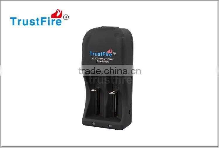 Factory cheap price portable TR-006 battery charger for 26650 and 18650 rechargeable battery