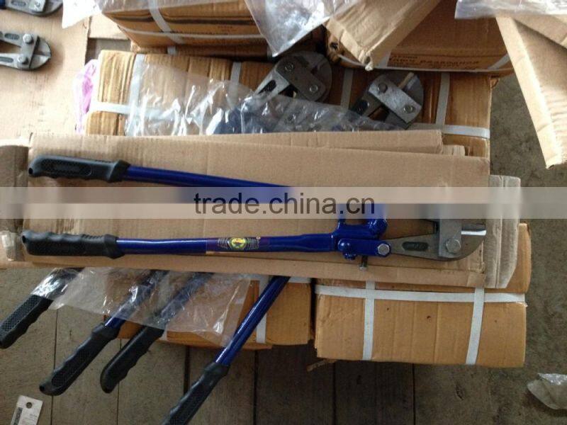 Bolt cutter tools used for building construction