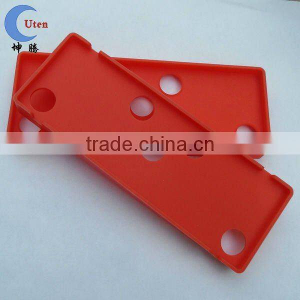 2014 Customized Red Silicone Rubber Accessories