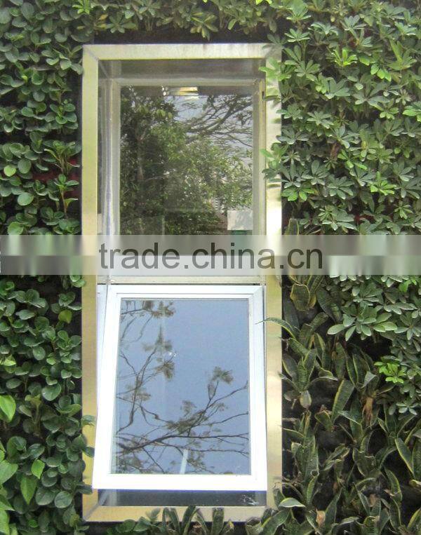 plastic plant wall with leaves/flowers/grass