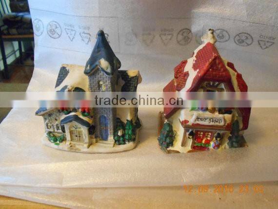 Set of 5 Christmas Village Houses & 6 People Figurines