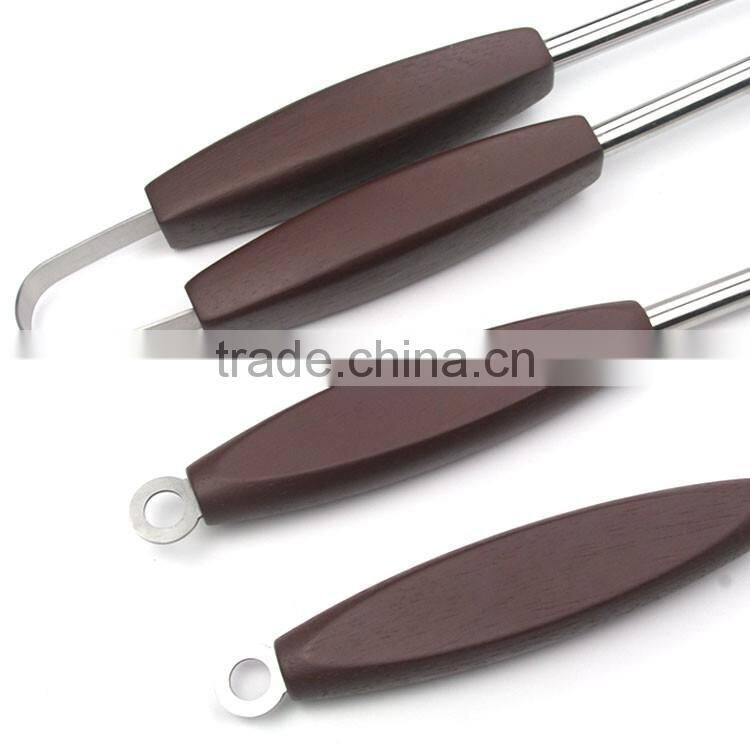3pcs christmas popular rugby bbq tool set with window box