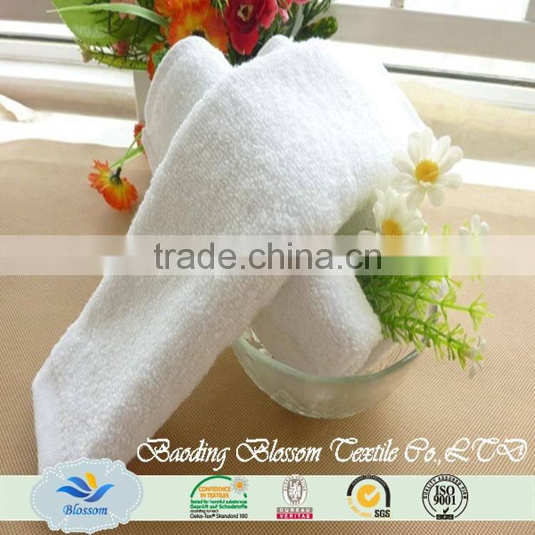 hot sale plain dyed natural anti-bacterial cotton towels for the aviation