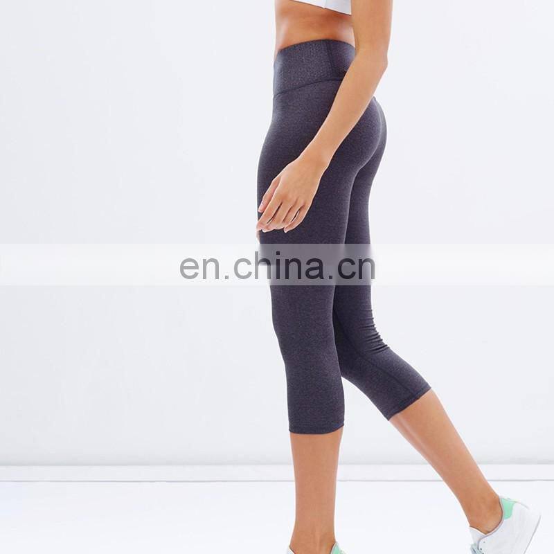 smooth soft crop women in leggings pics