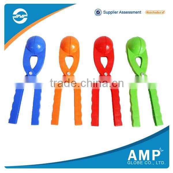Colourful wholesale plastic snow ball maker for kids