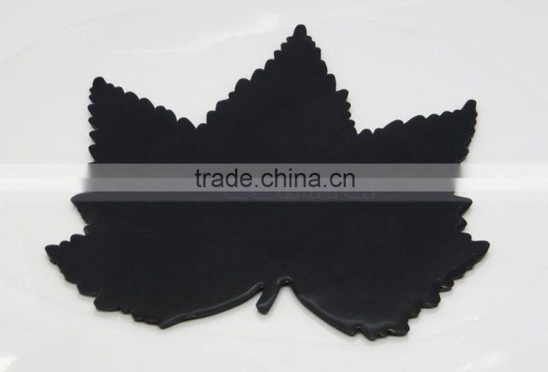 Car Styling Mat Powerful Silica Gel Magic Dashboard Sticky Pad Maple Leaf Mat Anti-Slip Non Slip Mat for Phone Car Accessories