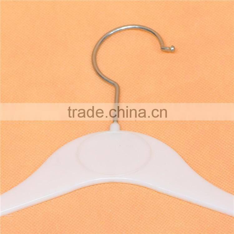 Plastic children clothes hanger for baby clothes