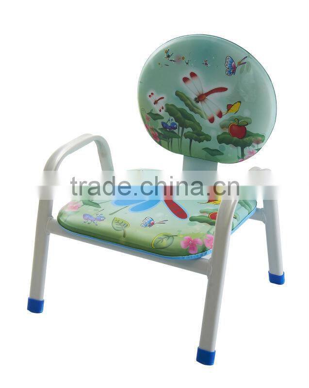 comfertable kids chair with handle