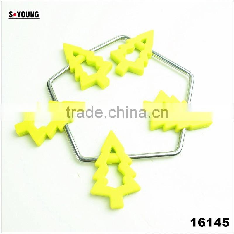 16145 christmas tree shape unti-skidding table silicone mat