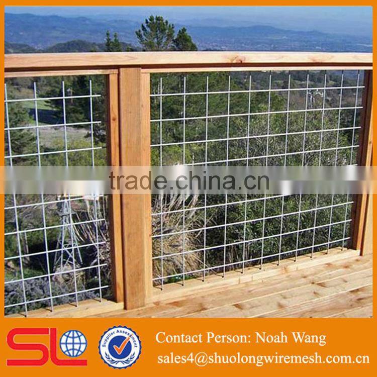 (Factory direct) high quality galvanized and green pvc coated 4x4 welded wire mesh fence