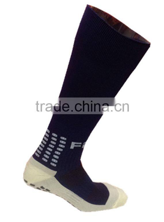 whole sport soccer socks with rubber printling sole