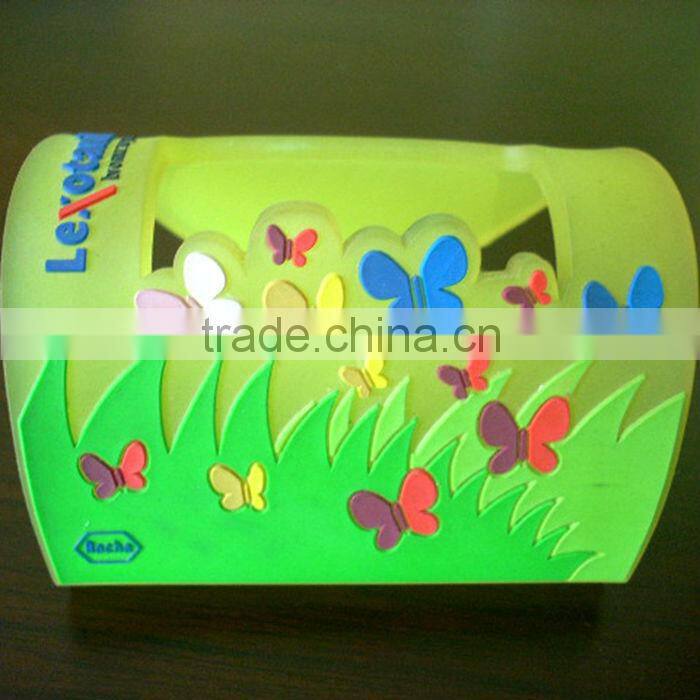 China supply hot model games phone wall mount cell phone holder