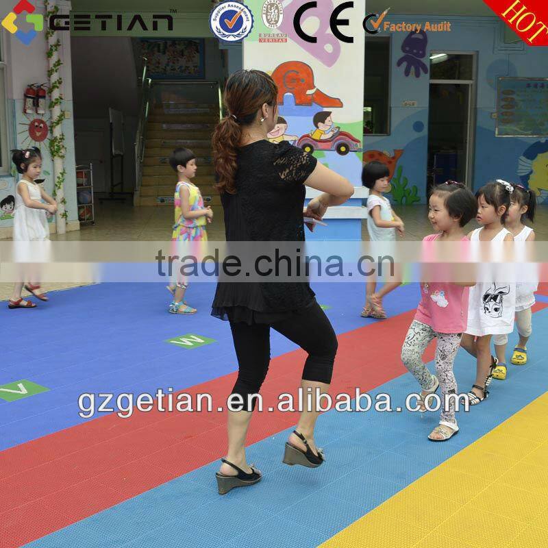 Full of childishness and playfulness kindergarten floor mats made of good quality of kindergarten floor materials.