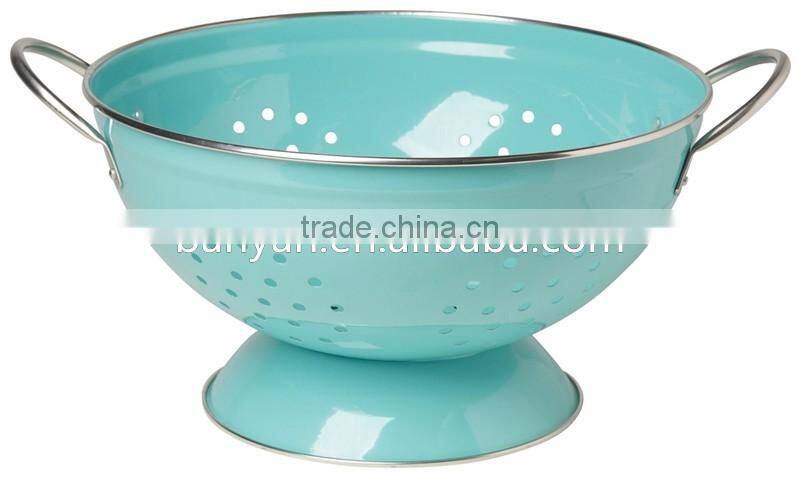 Wholesale Kitchen Food Washing Self Draining Pasta Bowl Wide Grip Handles