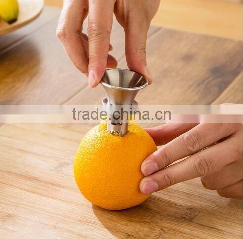 CY179 Stainless Steel Fruit Vegetable Tools Lemon Juicer Manually Squeezers