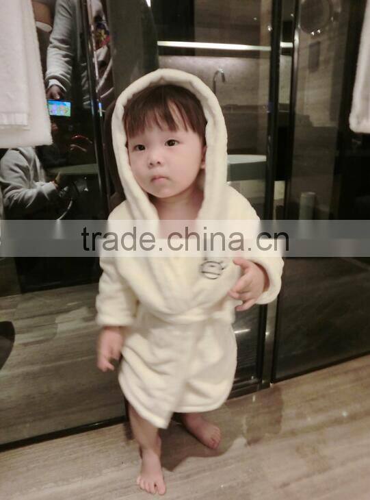 Wholesale Comfortable kids Bathrobe baby bathrobe with hood kids