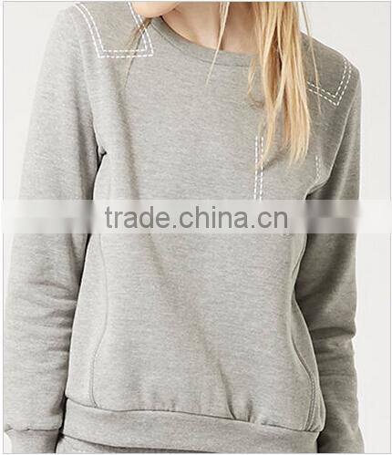 Sporty joggers cut with a slim leg contrast stitch detail to the sides and back pocket