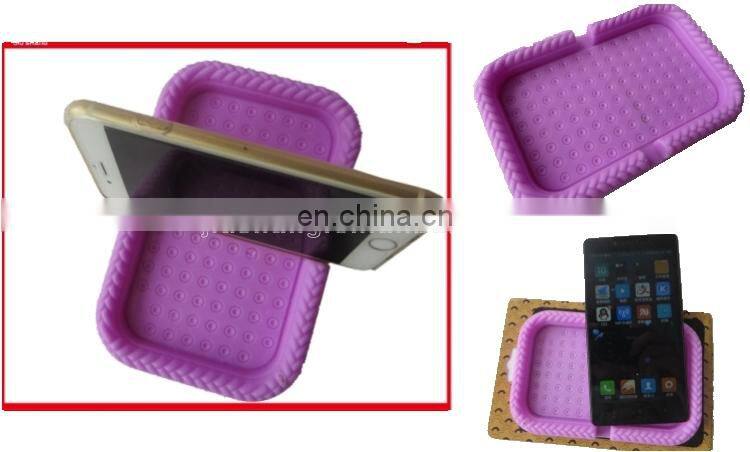 Anti-slip PU car mat for mobile phone made in China