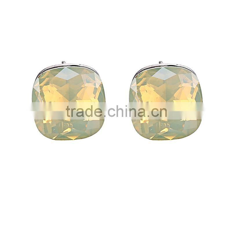 2016 Sunnmer Tropical Style Fashion Cheap White Crystal Stone Stud Earring Pack