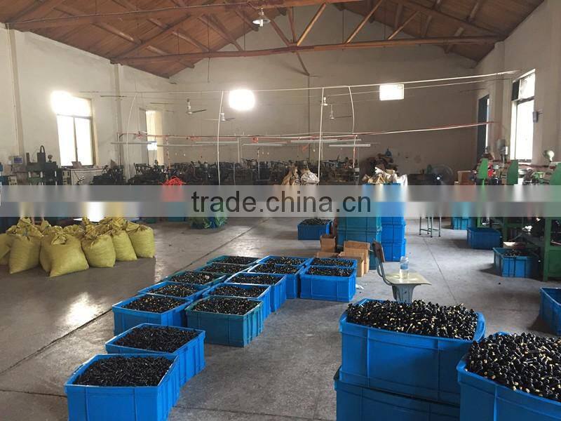 Valvula curva para rueda tubeless, con forma de codo PVR70