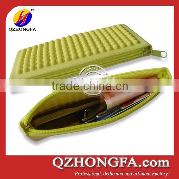 Banana design silicone cheap coin purse