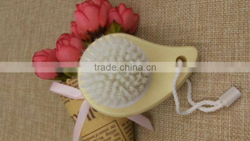 New arrival sik hair plastic face cleansing comma brush