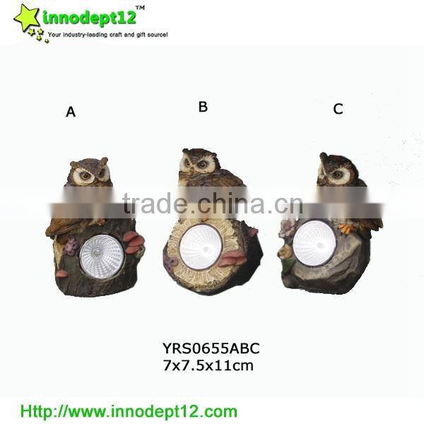 polyresin solar garden decoration red and yellow bird light ,with solar panel