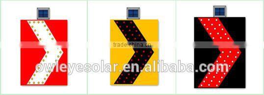arrow traffic sign for construction zones/ solar road sign