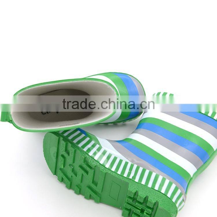 Factory competitive price fashion boys and girls children rubber rain boots