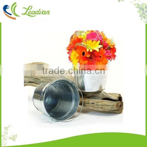 Metal galvanized christmas iron bucket vase