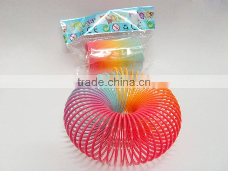 popular plastic rainbow spring toys educational classic toys for kids/promotional toys raibow circle