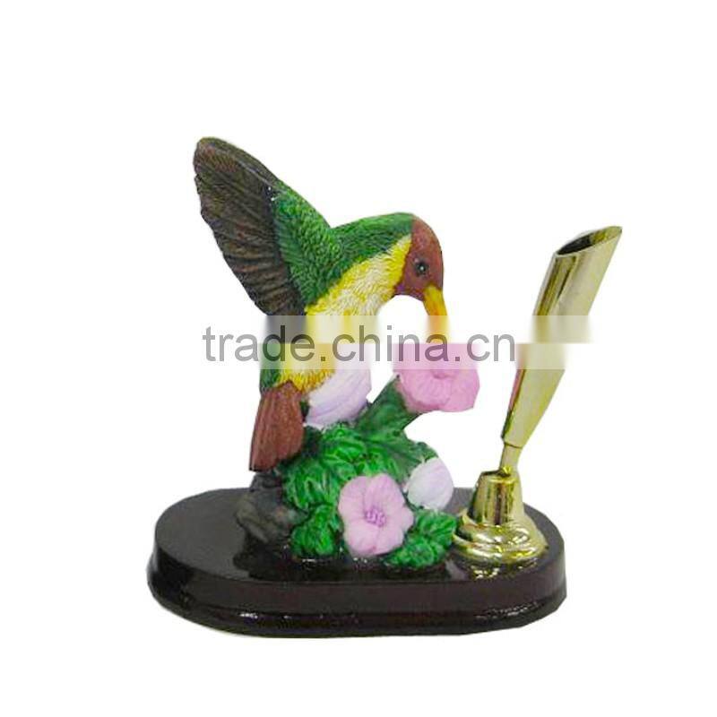 polyresin wolf table pen holder