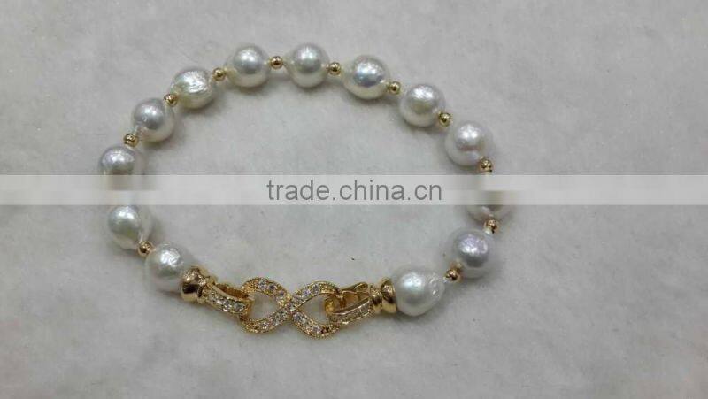 Alloy AA 10-11mm freshwater pearl bracelet
