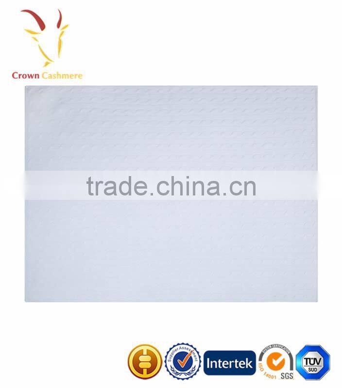 High Quality Knitted Cashmere Cable Baby Blanket Knit Infant Blanket
