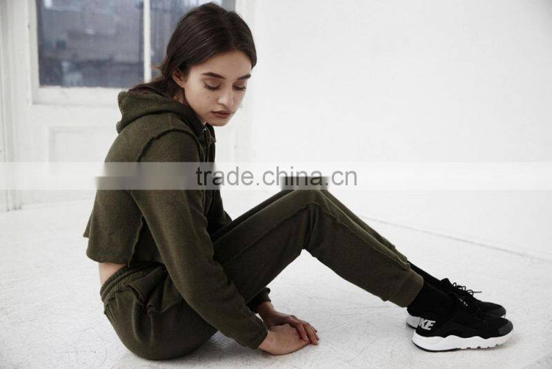 latest design women contrast french terry fitted tracksuit crop top sweat suit