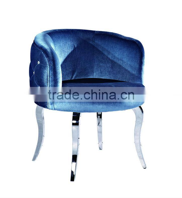 Classy stainless steel waiting chairs used for salon