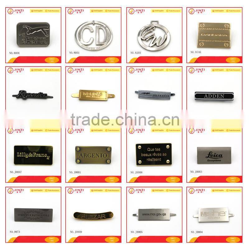 New design engraved style gold plating metal zipper puller for handbags
