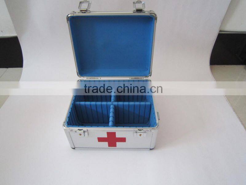 China factory price carrying medical paramedic doctors silver aluminum first aid kit box with blue dividers