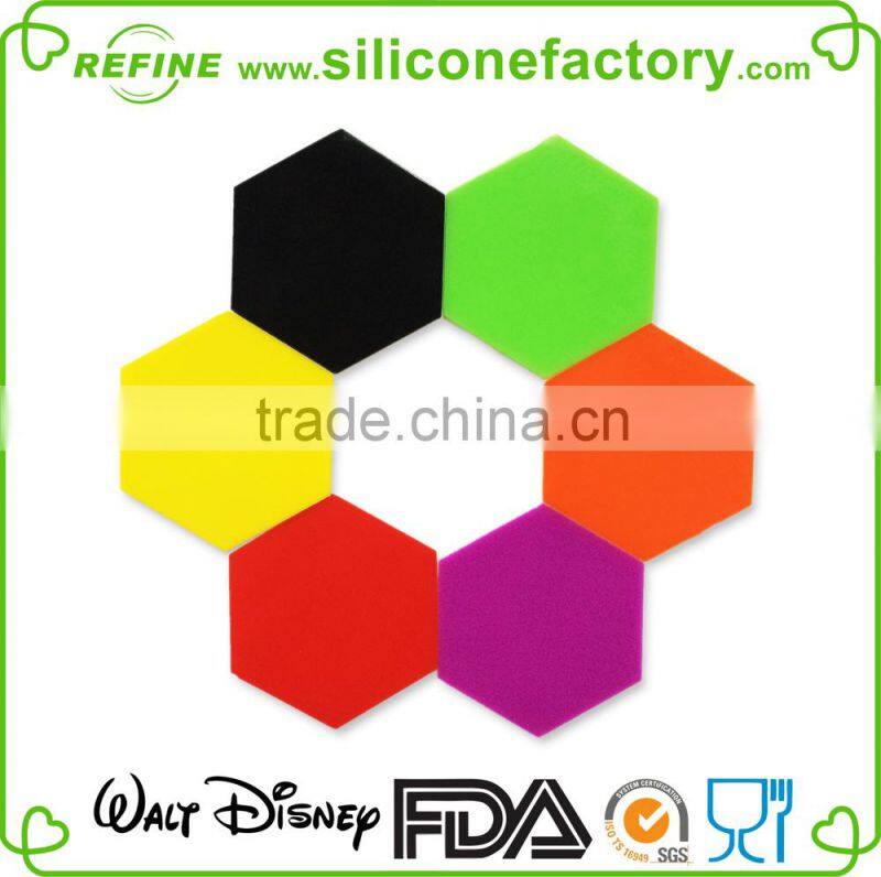 Eco-friendly Heat-Resistant hexagon shaped silicone table silicone cup mat