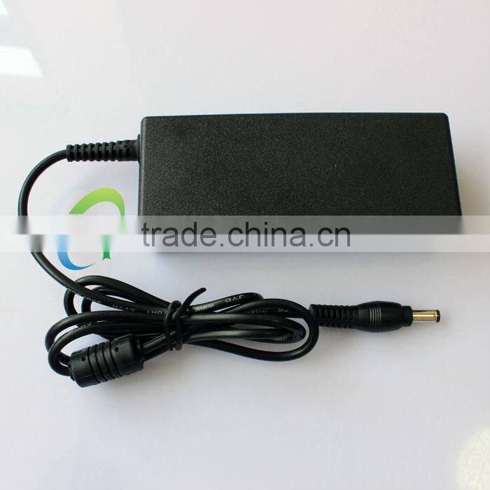Universal 90W Laptop AC Adapter 19V 4.74A Hot Sale Model For Toshiba/HP With AU/US/UK/EU Plug