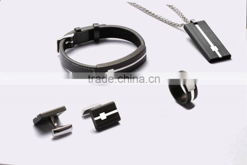 Lovely jewelry set for men's carbon fiber bracelet ring cufflink key chain