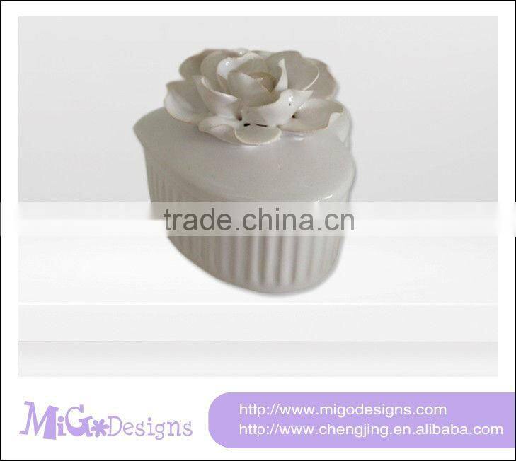 China Custom Handmade Craft Wedding Favor Gift Box