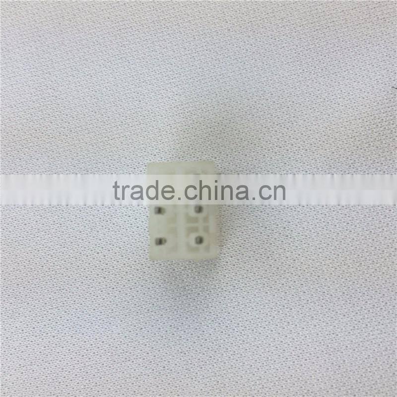Electronic plastic terminal connector/connector terminal