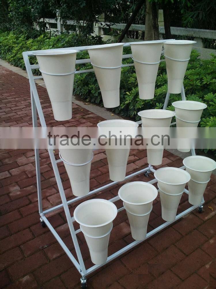 Flower display stand with black vase/folding display rack