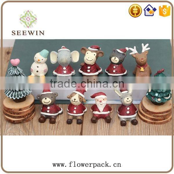 Mini Christmas version of small animals furnishing articles
