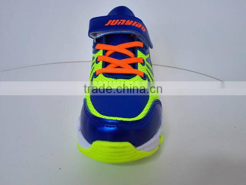 Fashionable sports sneakers kid shoes for school with china shoe factory low price