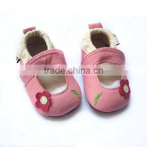 pink flower rubber sole baby sandal and genuine leather baby girl shoes 2016