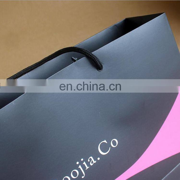 Top quality popular eco friendly folding packing paper bag with handles wholesale