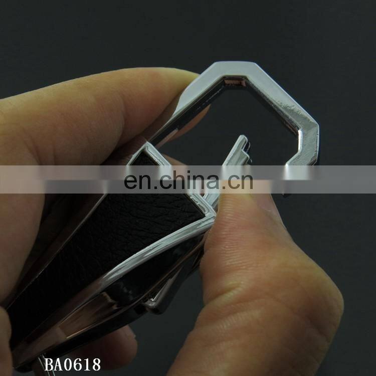 High end fashion luxurious metal keychain for man